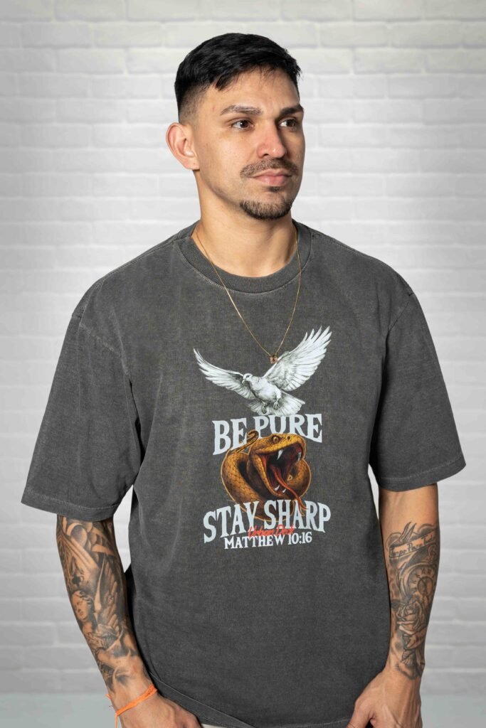 Camiseta Oversized Estonada Pure and Sharp cinza estonada