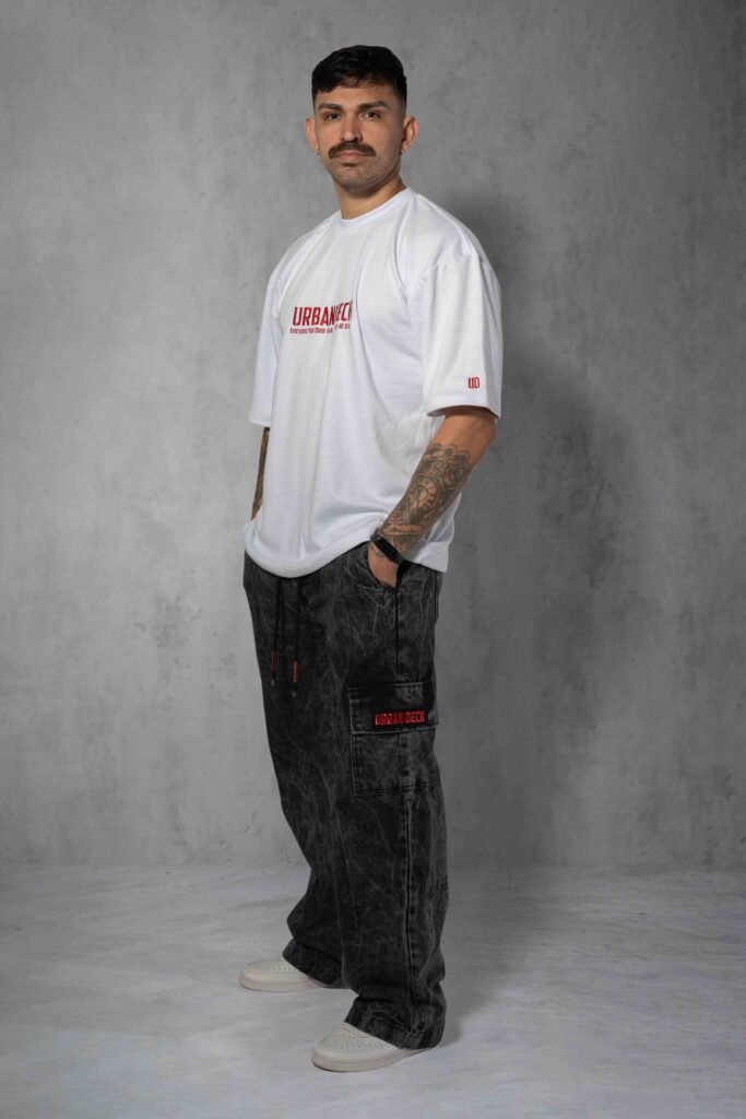 Camiseta Oversized Essential Premium 250g branca bordada