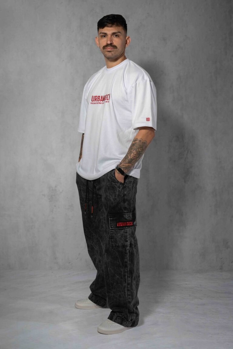 Camiseta Oversized Essential Premium 250g branca bordada