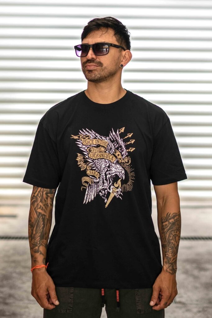 Camiseta Regular Parabellum preta estampada